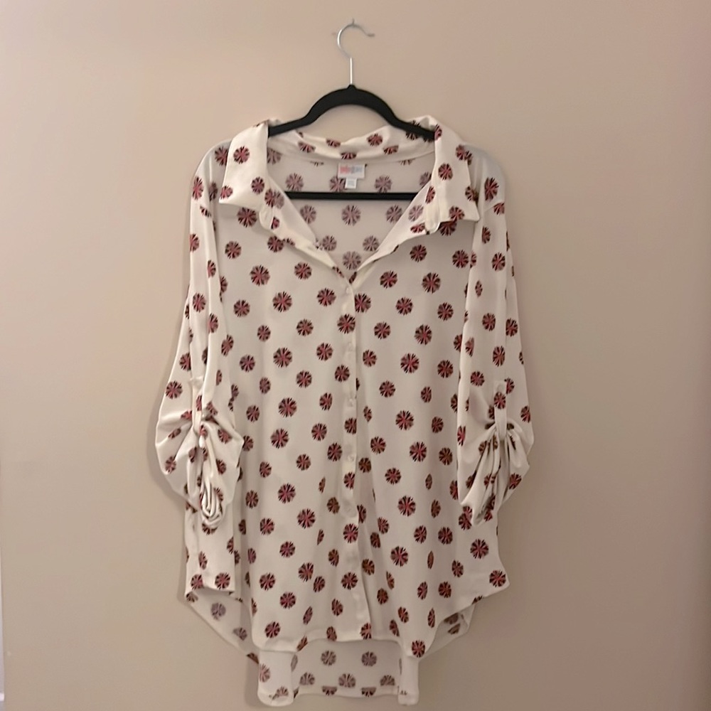 Lularoe Valentina knit button up shirt with button up sleeves size 2XL